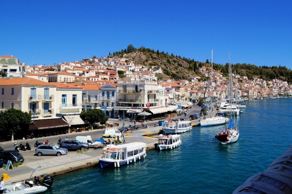 Passage at Poros