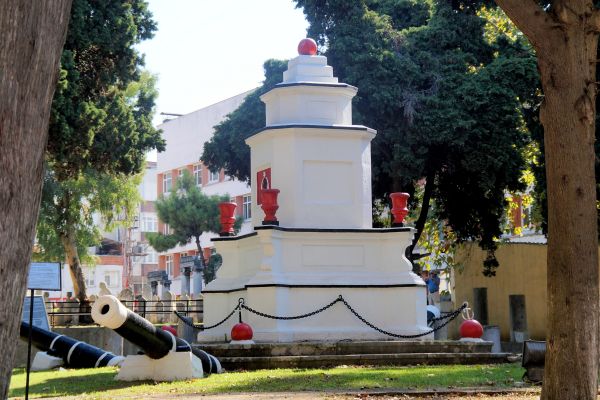 Martyrs' Monument