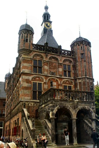 Scales in Deventer