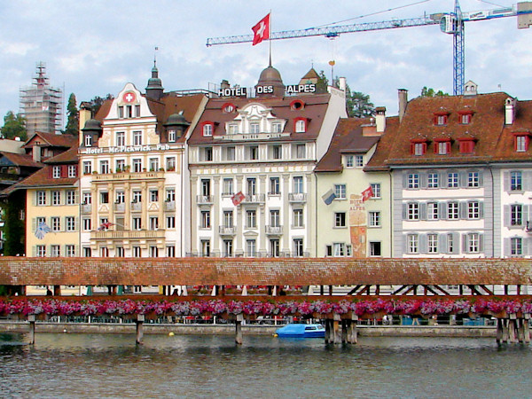 Hotel des Alpes